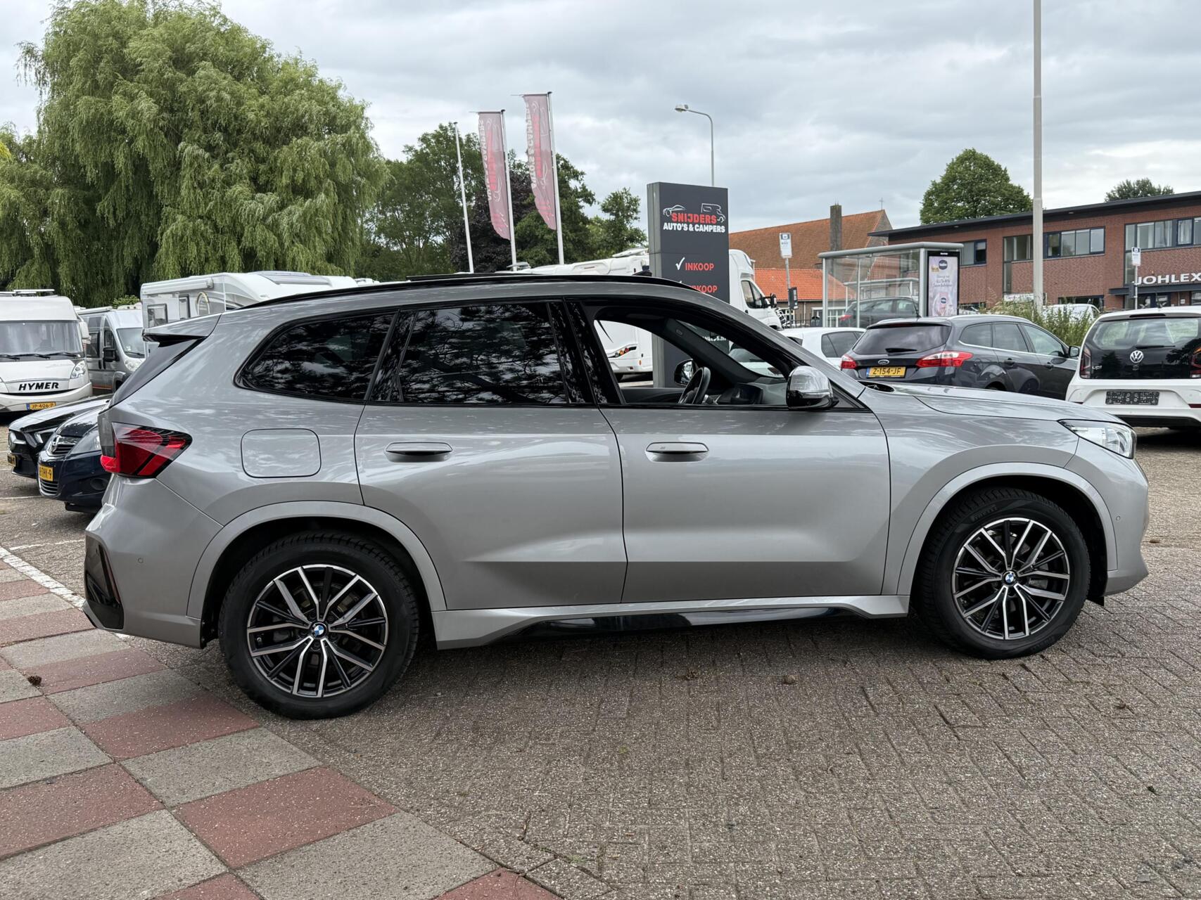 Foto van BMW Ix1 Xdrive30