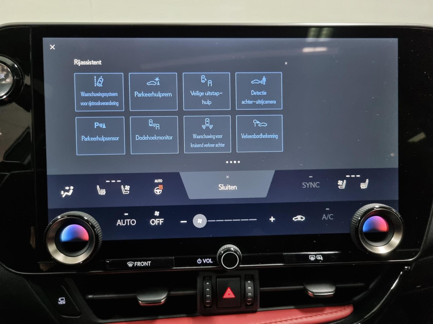 Foto van Lexus Lexus Nx450h+