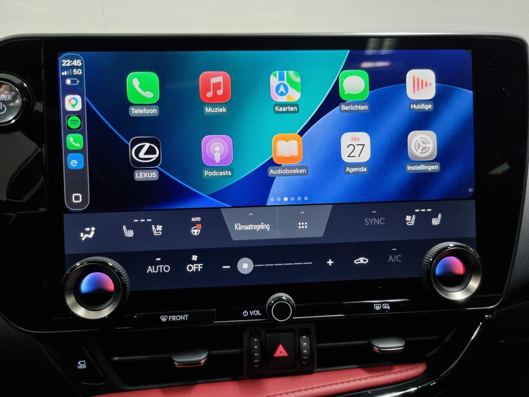 Foto van Lexus Lexus Nx450h+