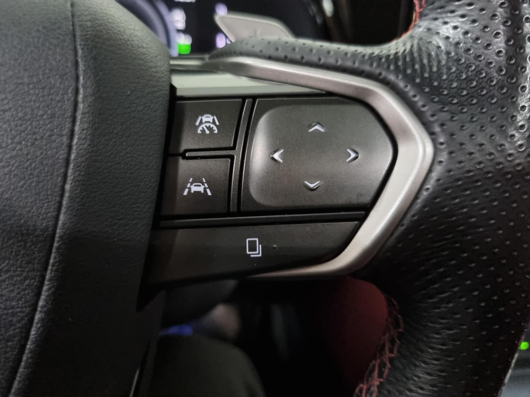 Foto van Lexus Lexus Nx450h+