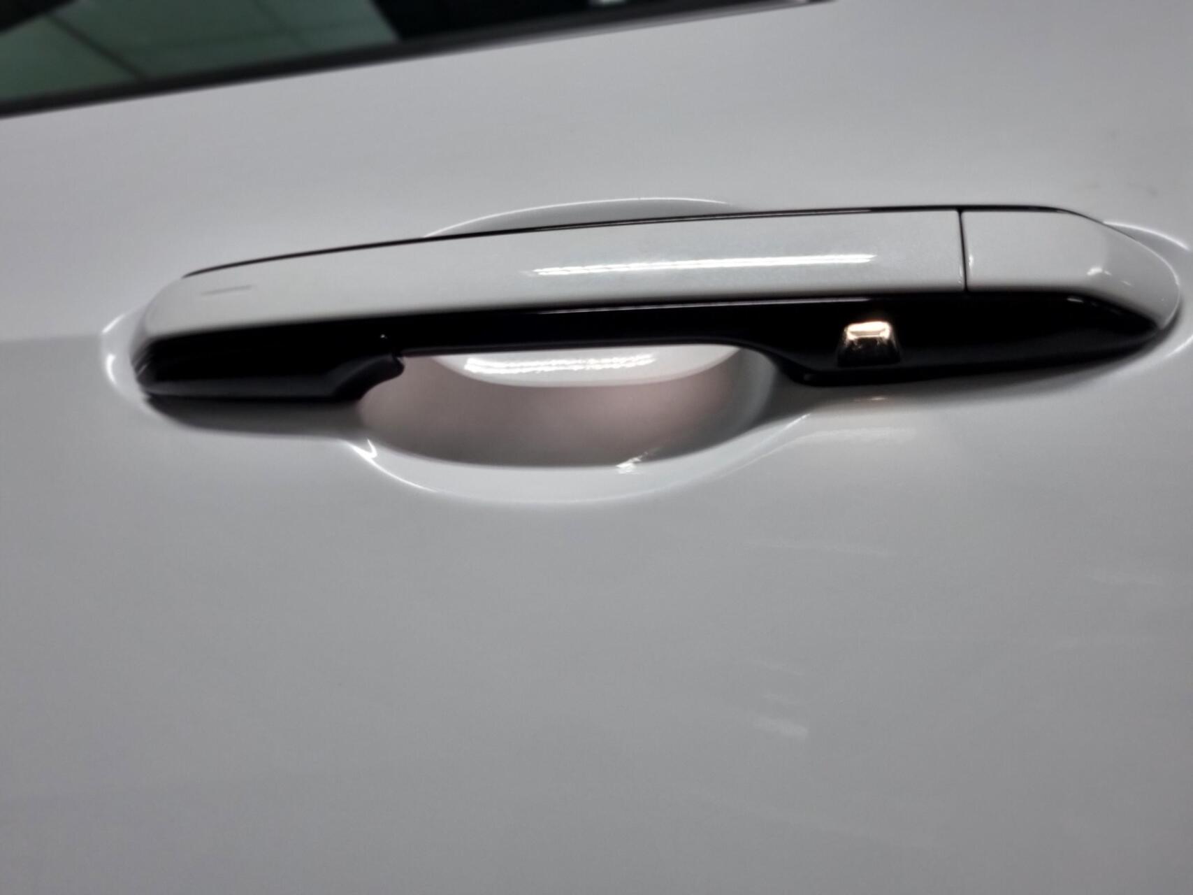 Foto van Lexus Lexus Nx450h+