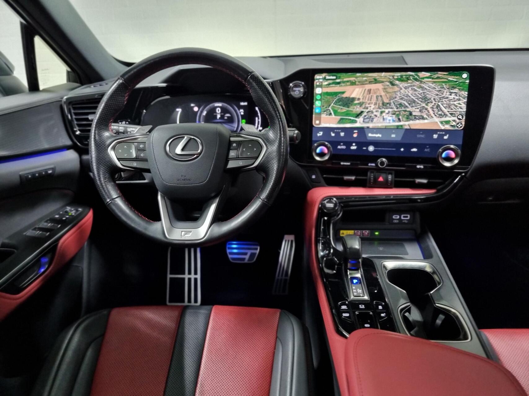 Foto van Lexus Lexus Nx450h+