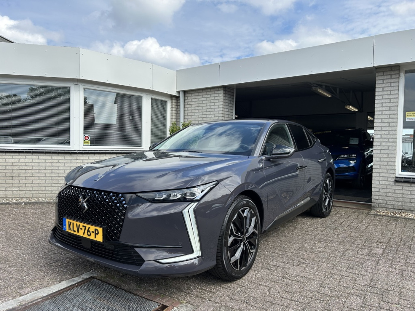 DS Ds4 1.2 130pk Etoile AUTOMAAT 2024 - voorkant