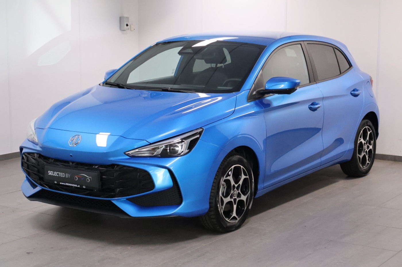 MG Mg3 Hybrid+ 1.5 Hybrid+ Luxury | All Weather Banden 2025 - voorkant
