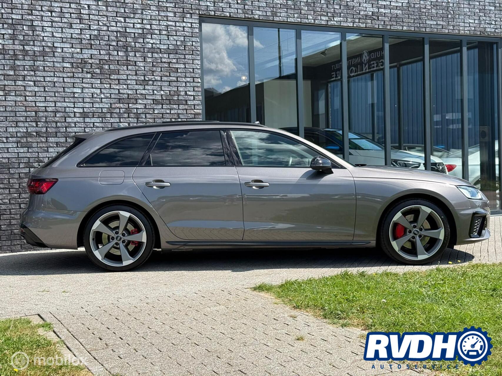 Foto van Audi A4