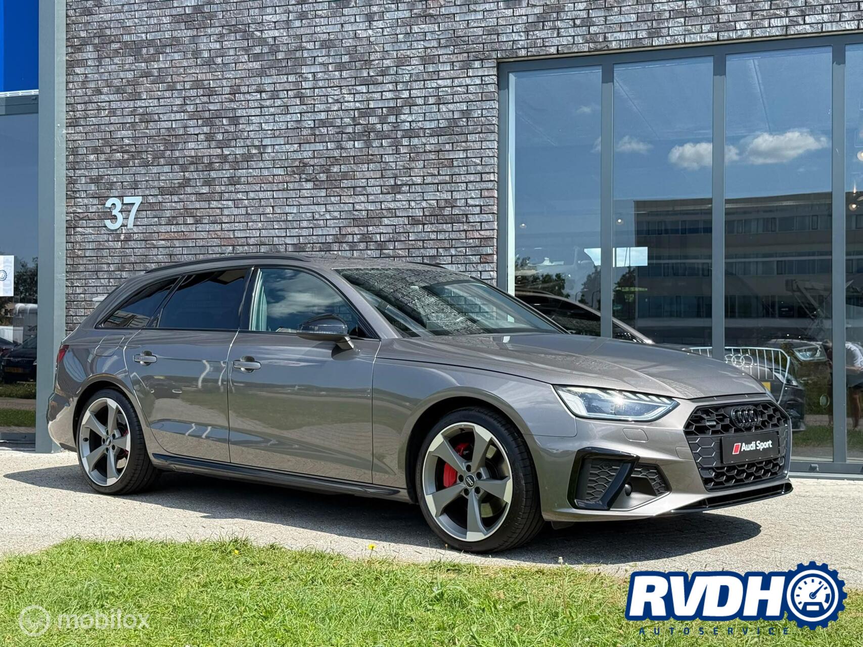 Audi A4 Avant 45TFSI Quattro S-Line |Pano|B&O|Massage|Matrix 2020 - voorkant