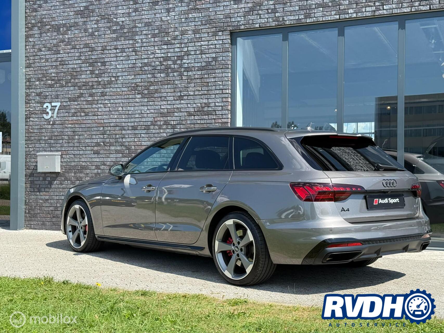 Foto van Audi A4