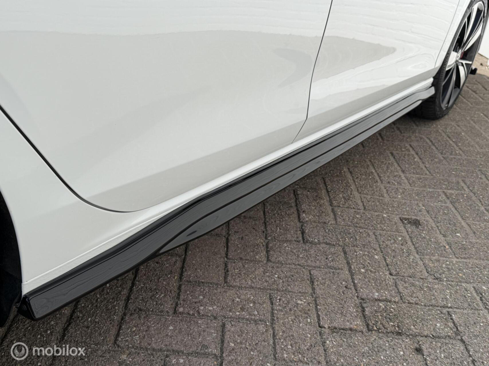 Foto van Volkswagen Golf GTE