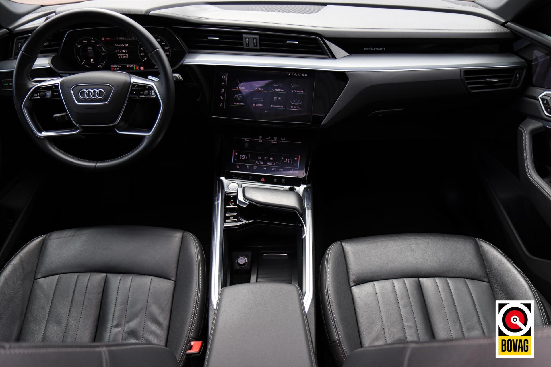 Foto van Audi E-tron