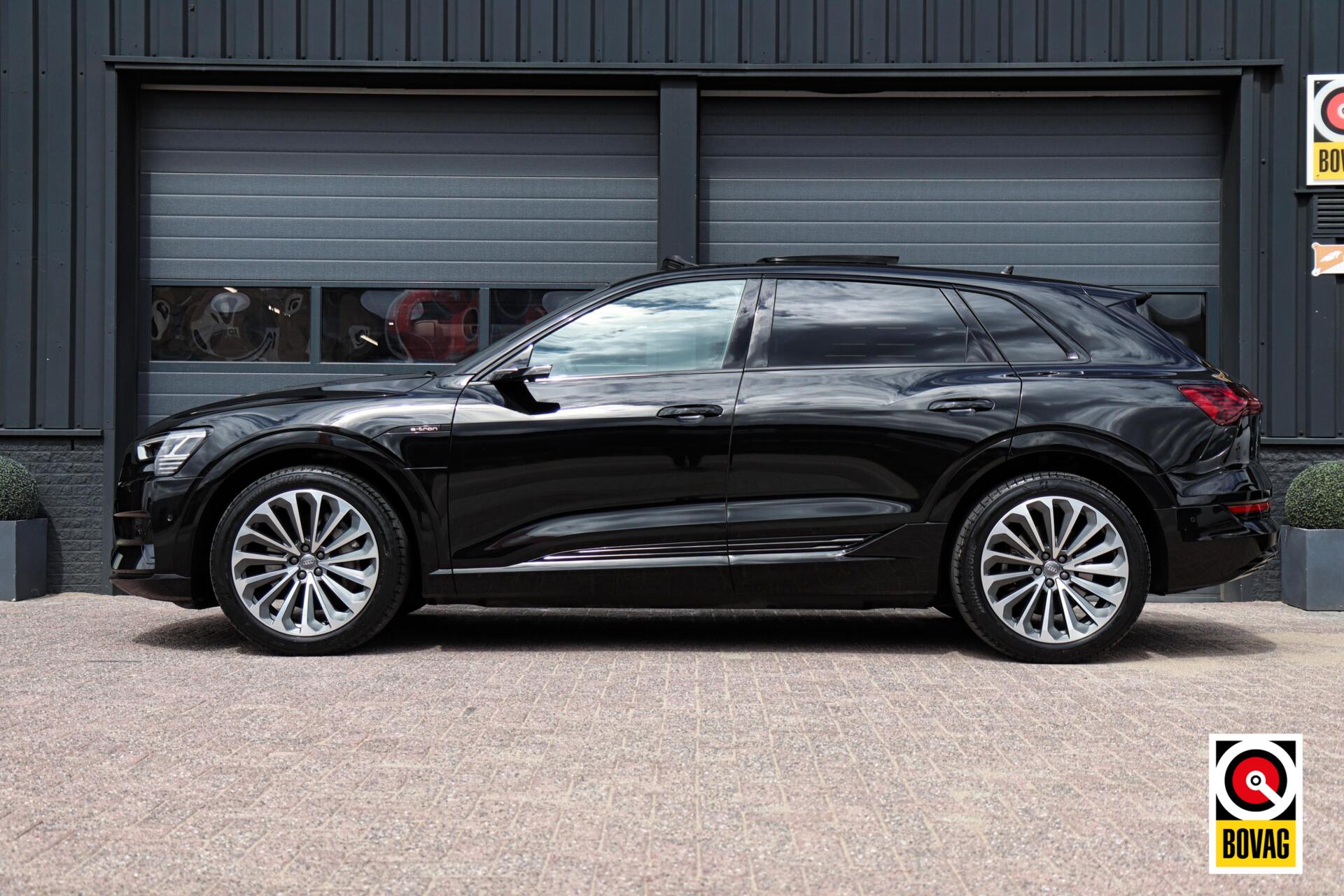 Foto van Audi E-tron