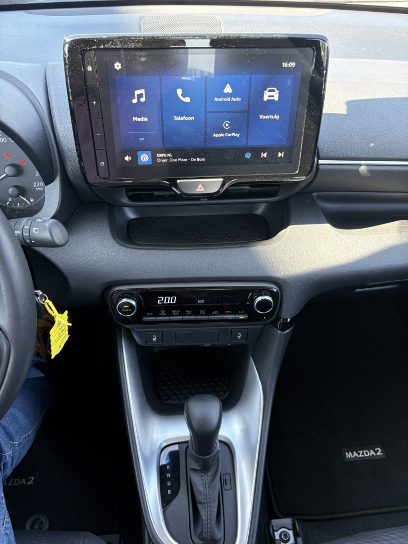 Foto van Mazda Mazda2 Hybrid
