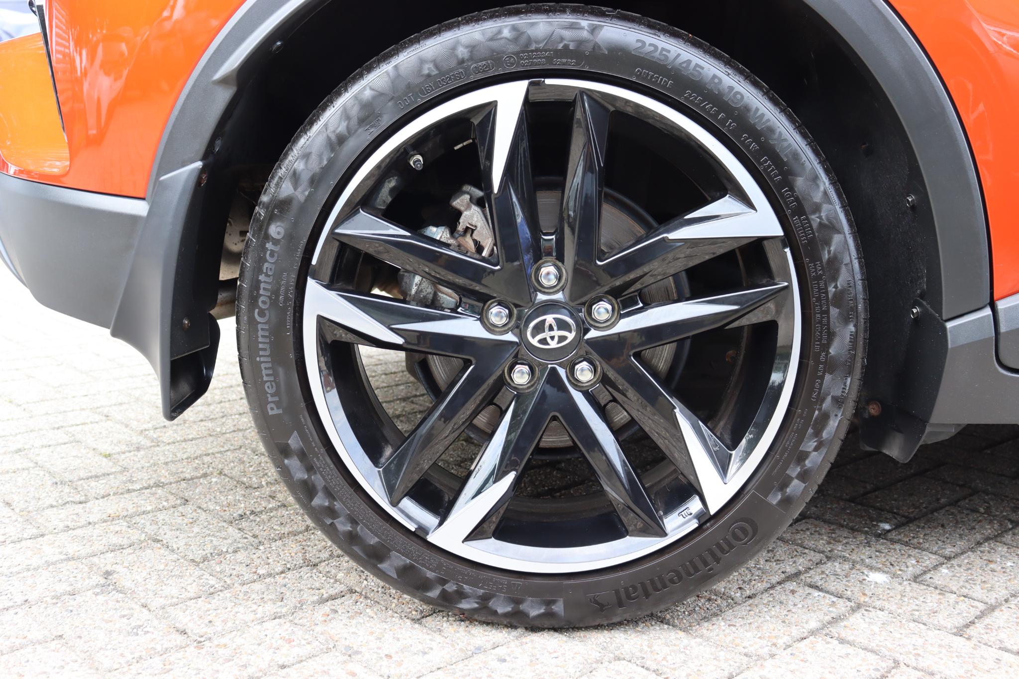 Foto van Toyota C-hr