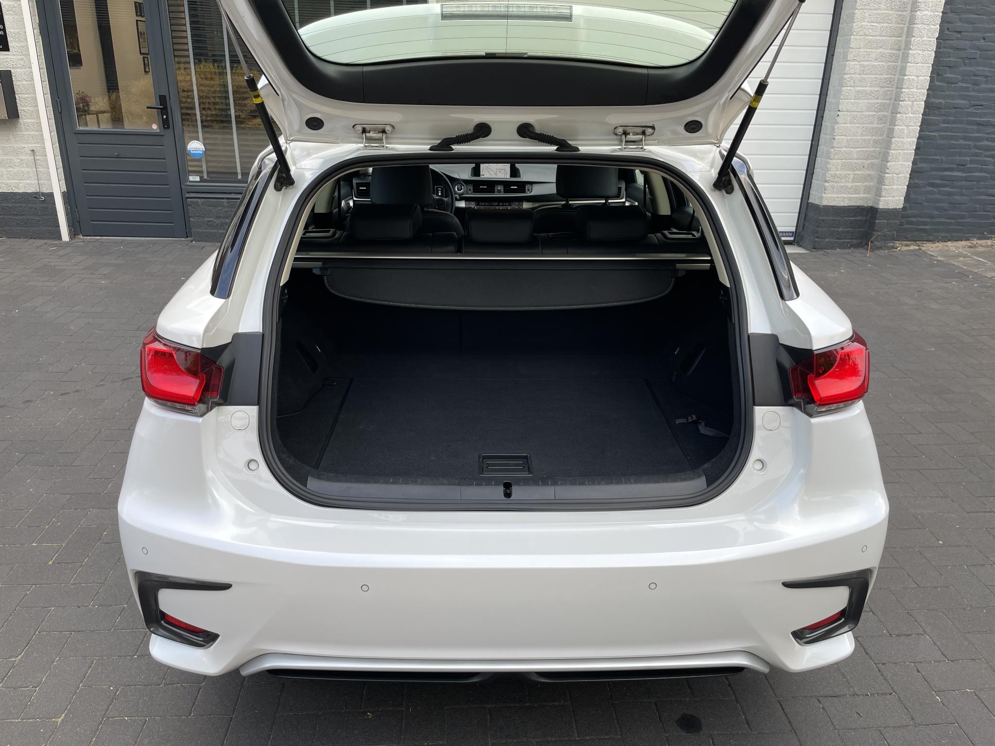 Foto van Lexus CT