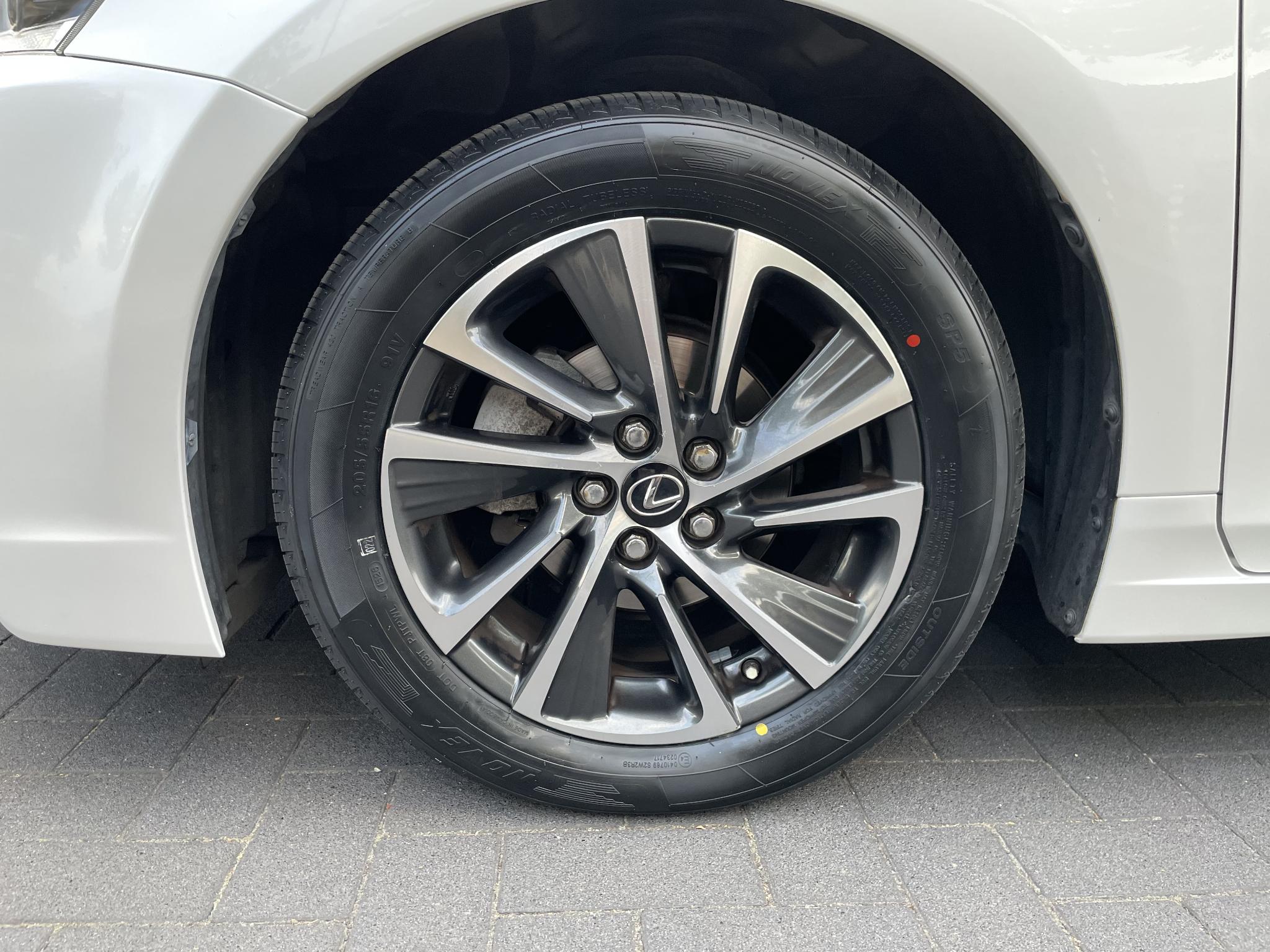 Foto van Lexus CT