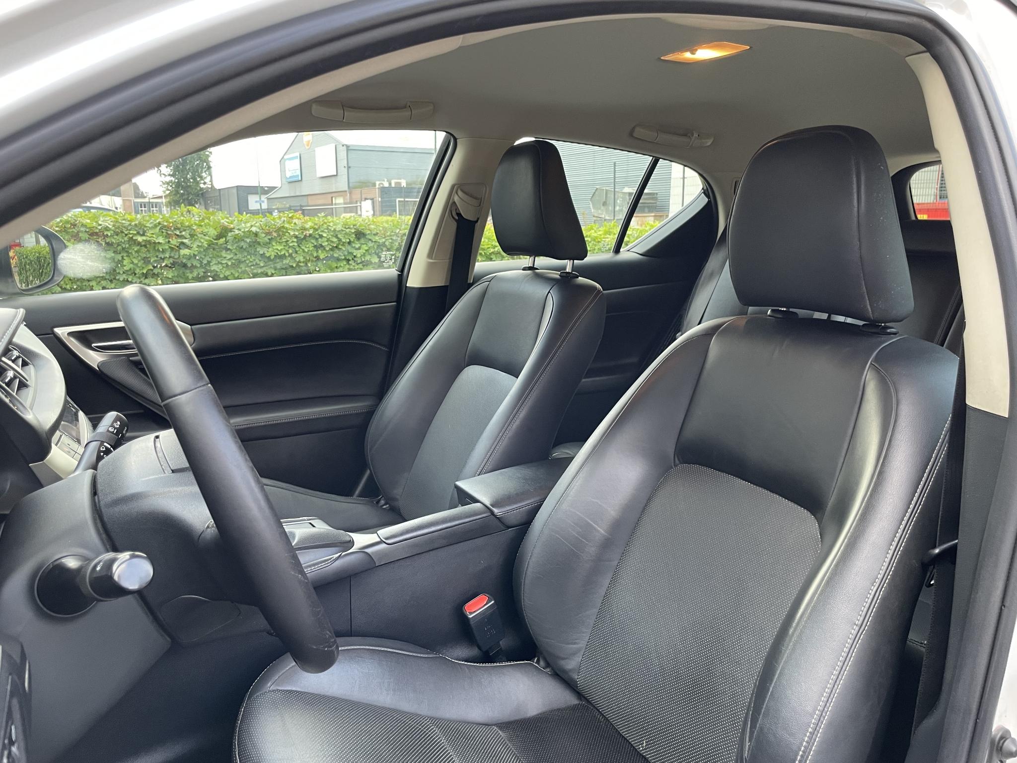 Foto van Lexus CT