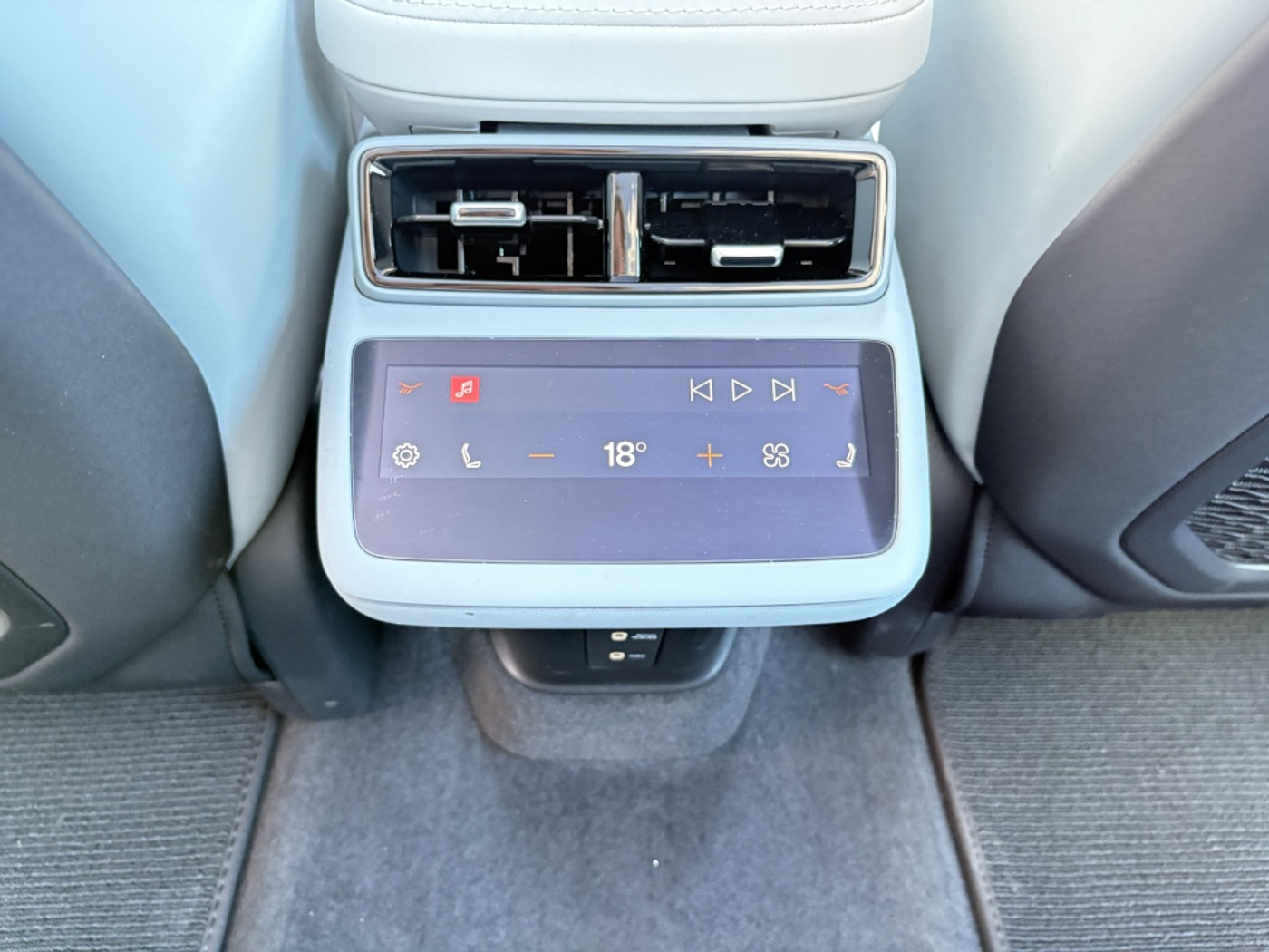 Foto van Polestar 4