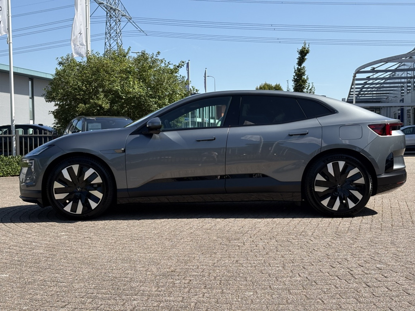 Foto van Polestar 4