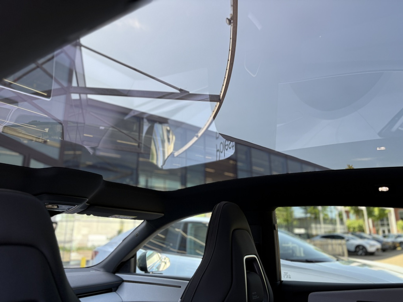 Foto van Polestar 4