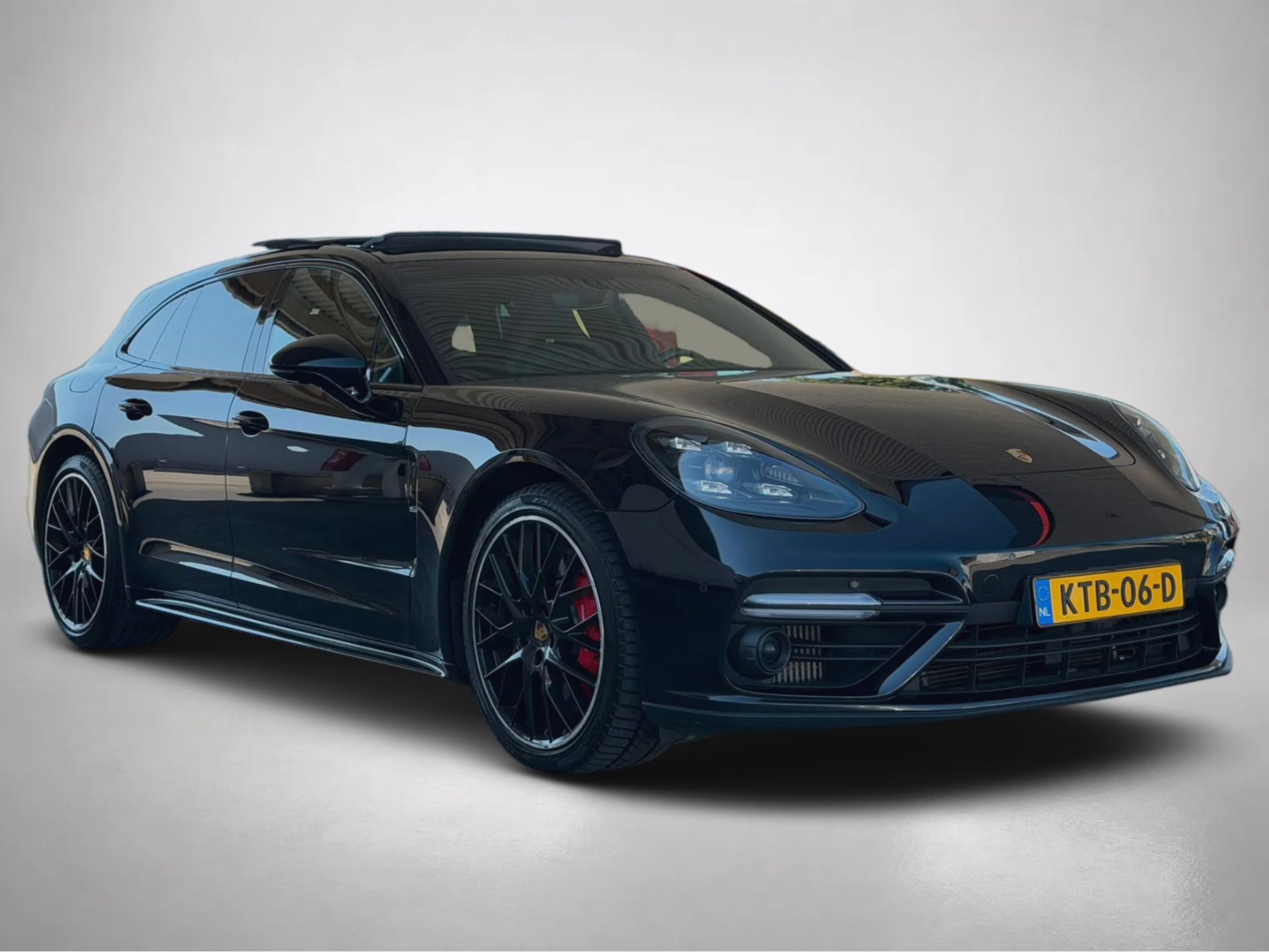 Foto van Porsche Panamera Sport Turismo