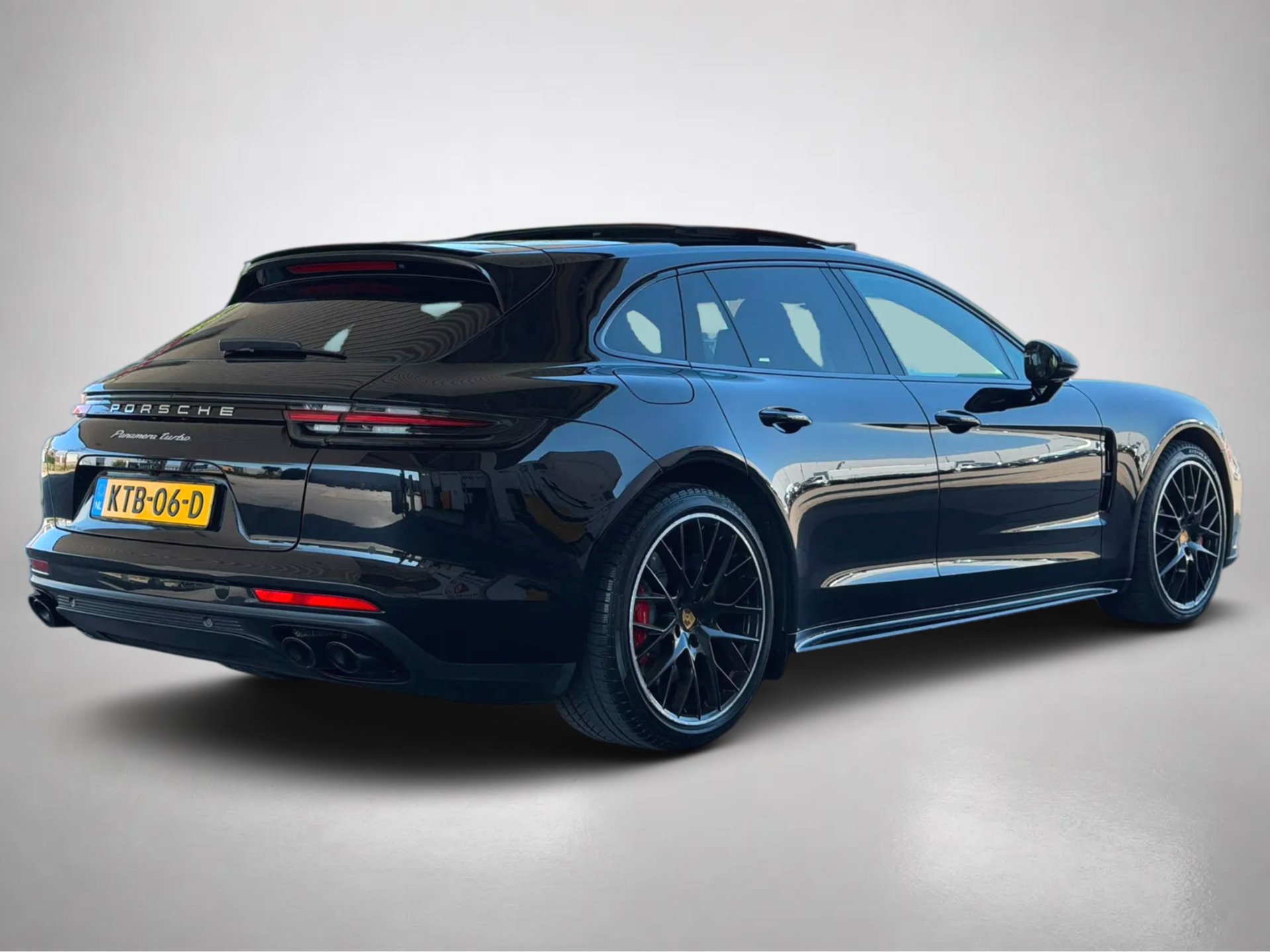 Foto van Porsche Panamera Sport Turismo