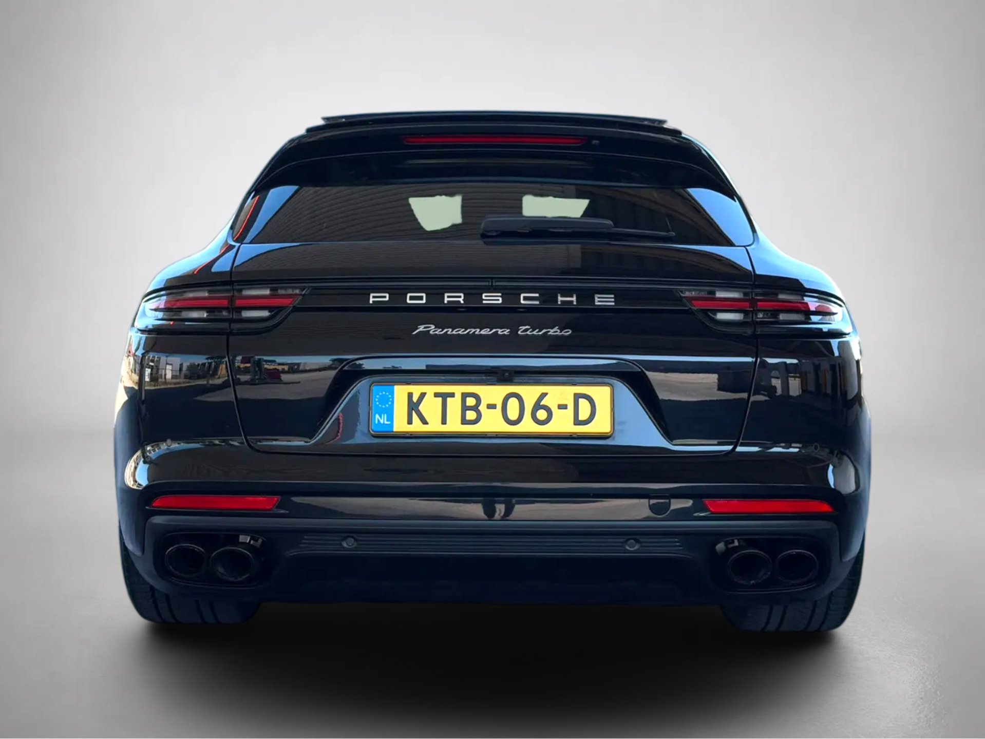 Foto van Porsche Panamera Sport Turismo