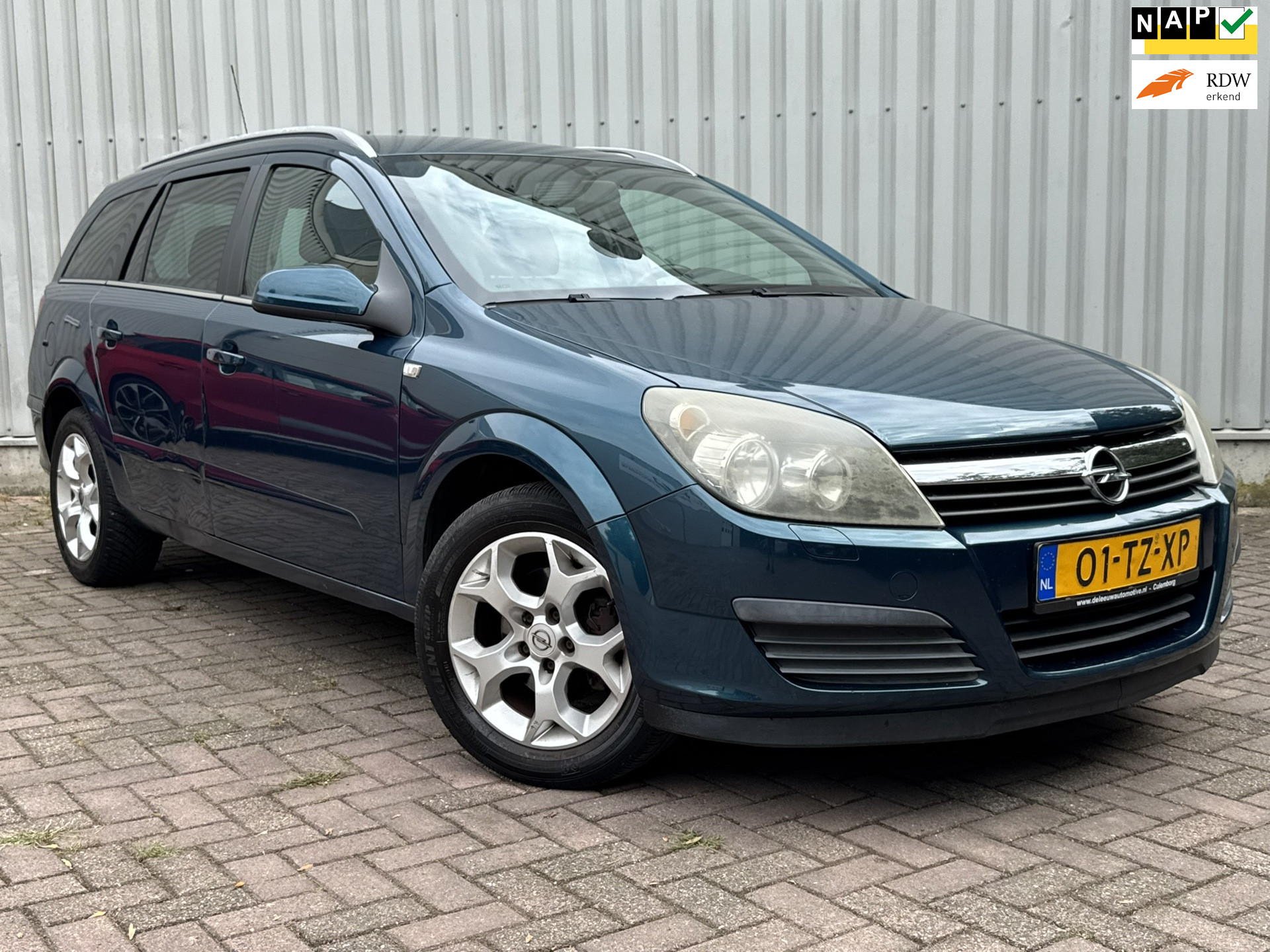 Opel Astra Station Wagon 1.6 Business Airco Trekhaak Cruise Control 2007 - voorkant