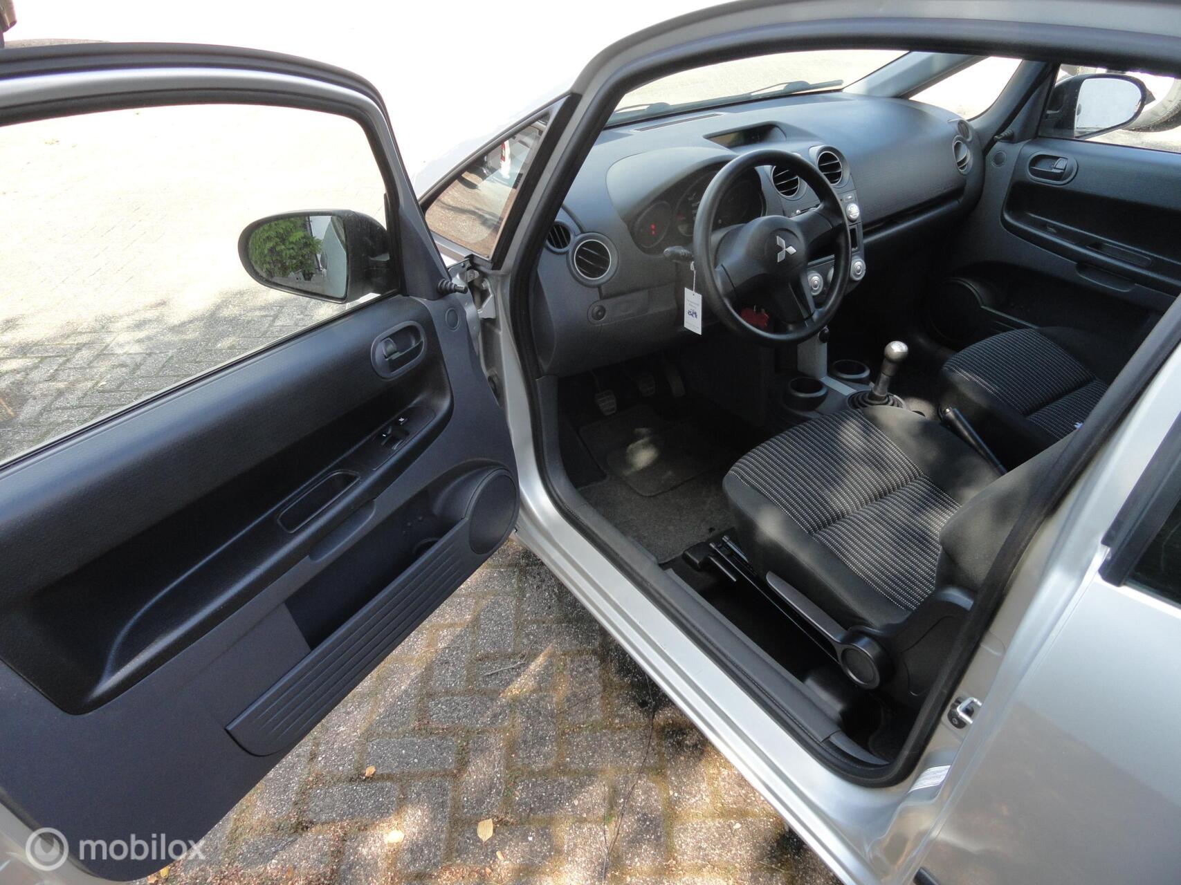 Foto van Mitsubishi Mitsubishi Colt