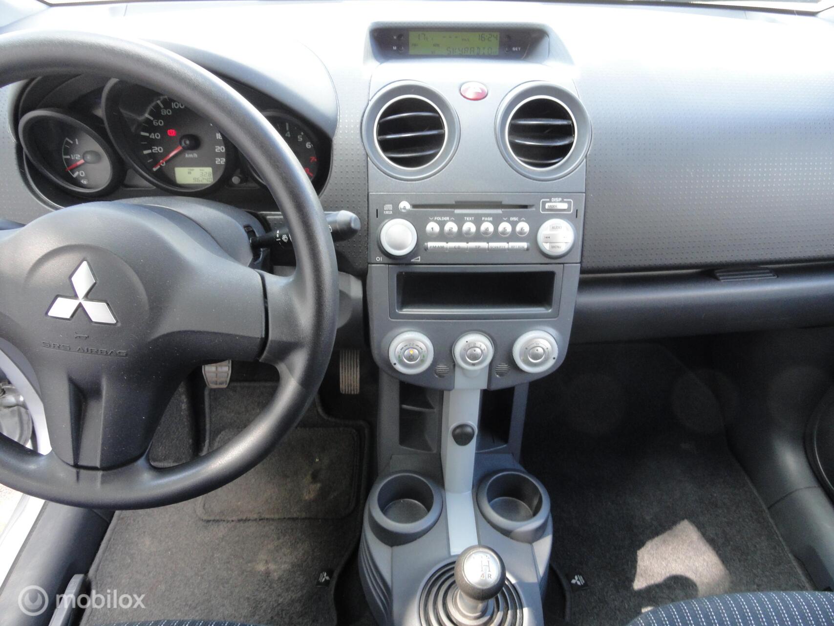 Foto van Mitsubishi Mitsubishi Colt