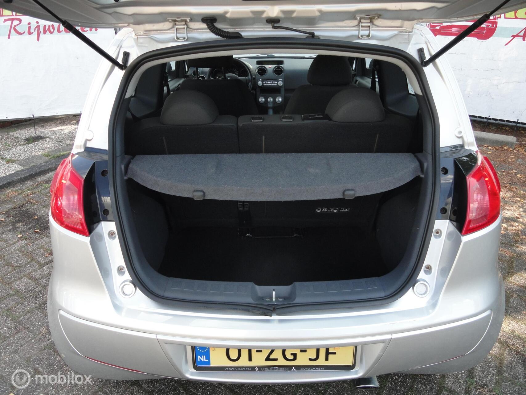 Foto van Mitsubishi Mitsubishi Colt