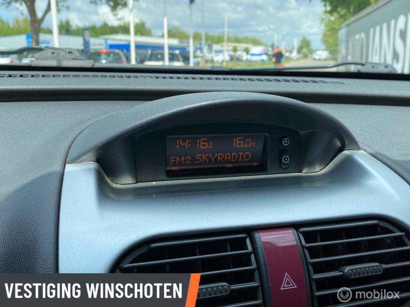 Foto van Opel Tigra
