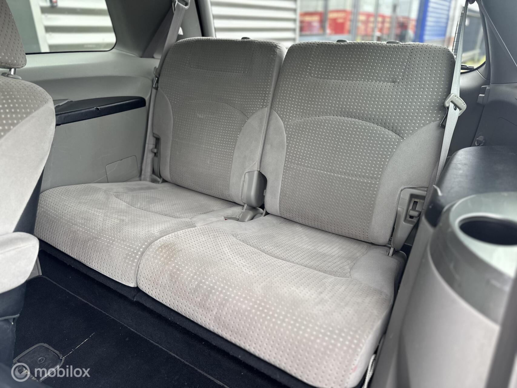 Foto van Mitsubishi Mitsubishi Grandis