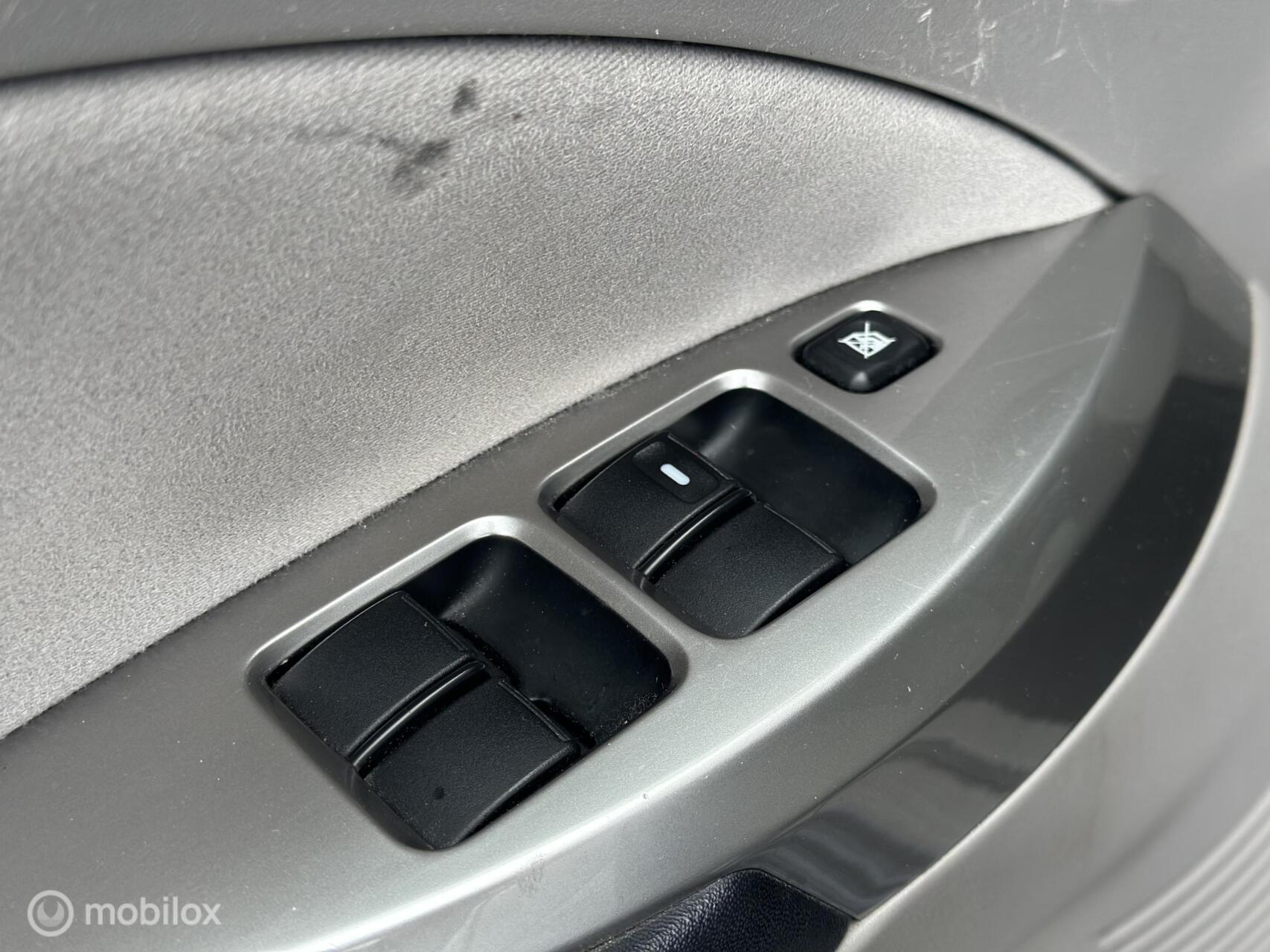 Foto van Mitsubishi Mitsubishi Grandis