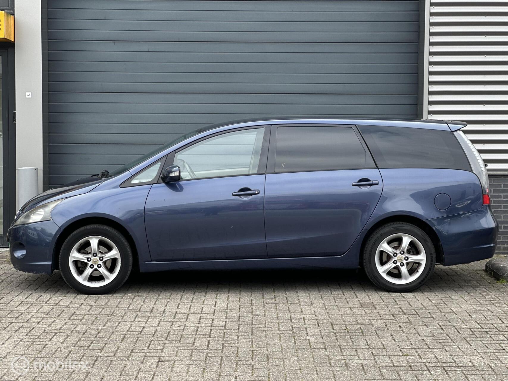 Foto van Mitsubishi Mitsubishi Grandis
