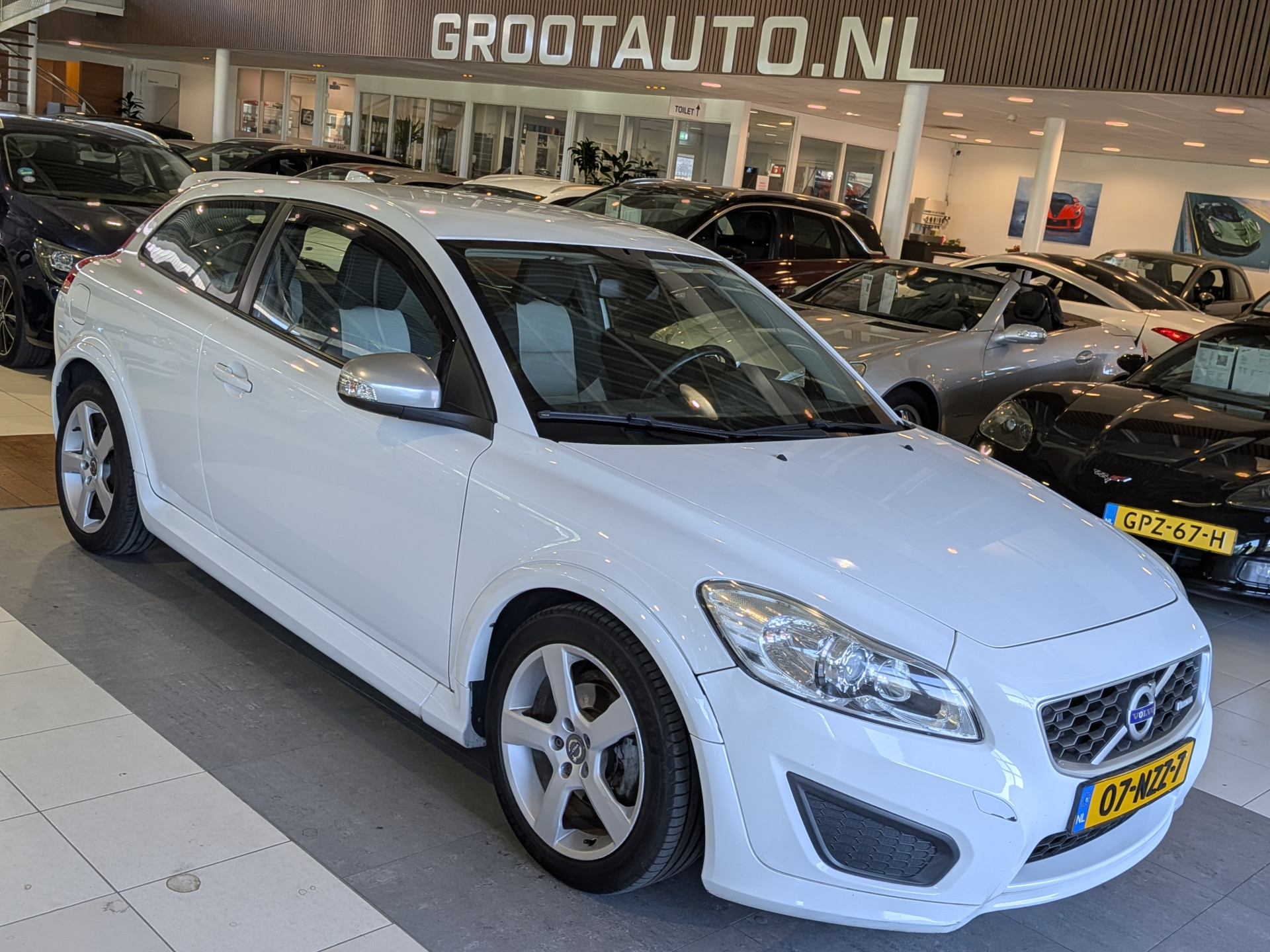 Volvo C30 1.6 R-Design 2011 - voorkant