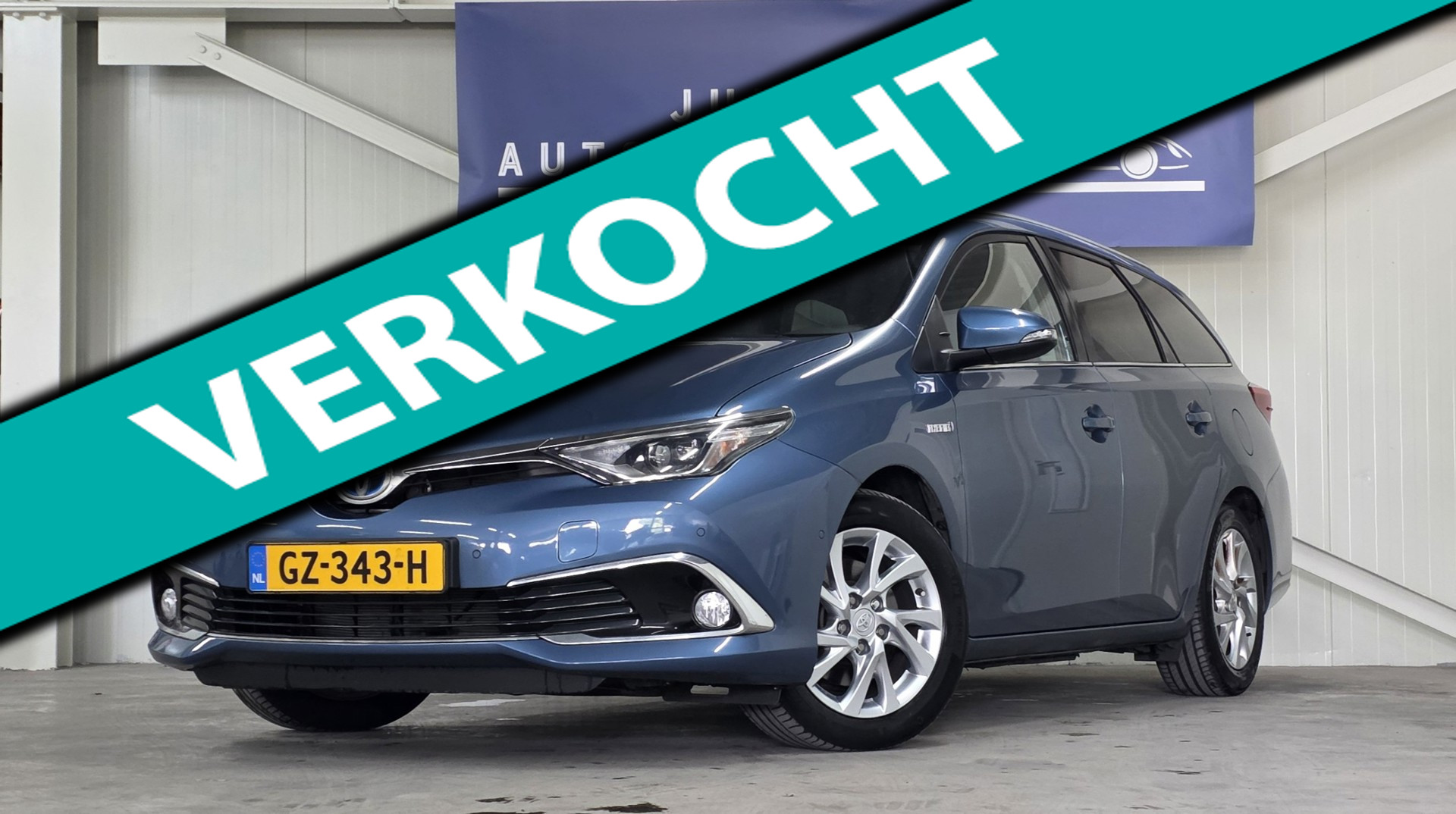 Toyota Toyota Auris 1.8 Hybrid Lease Volledig Dealer Onderhouden pro Pano LED Navi Mooi! 2015 - voorkant