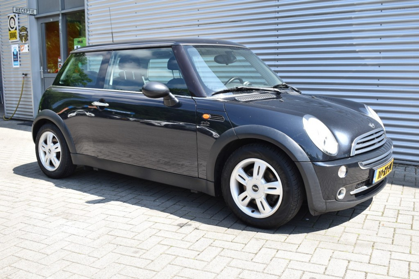 Mini Mini One 1.6 ONE PEPPER  AIRCO  APK TOT 1-2027  MEENEEMPRIJS 2005 - voorkant