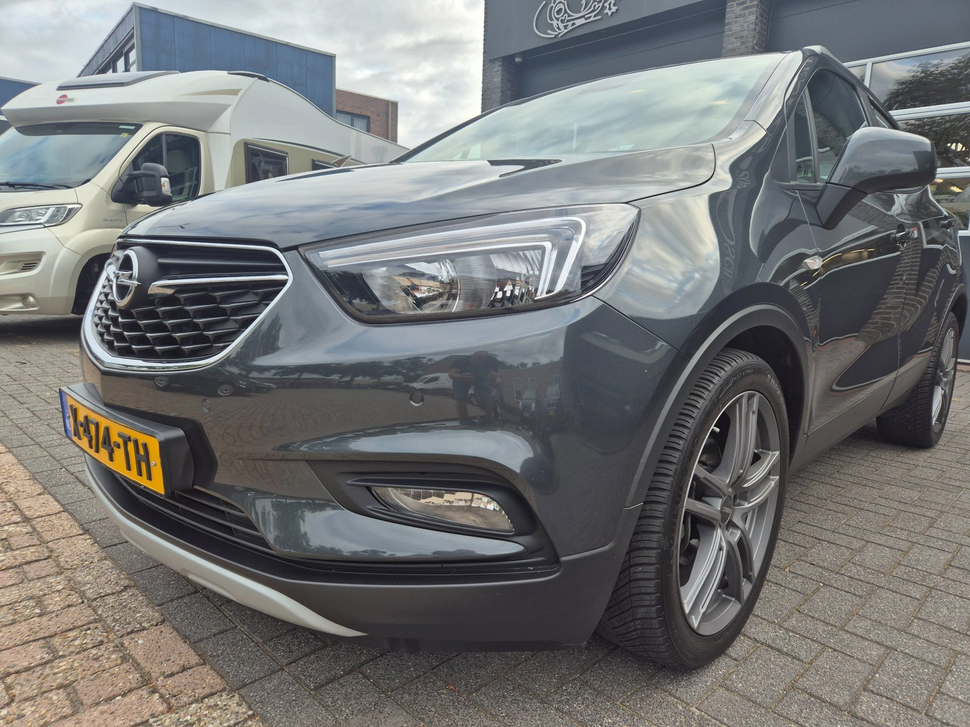 Opel Mokka X 1.4 Turbo Online Edition 2017 - voorkant