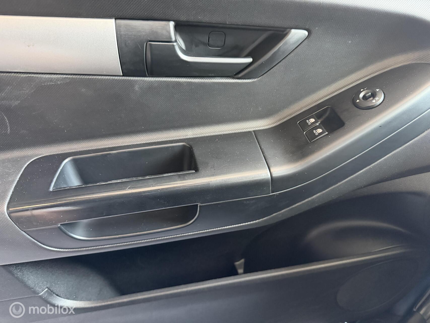Foto van Kia Cee D