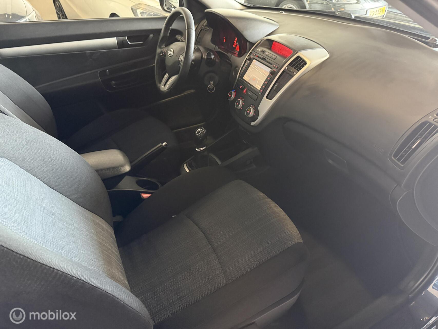 Foto van Kia Cee D
