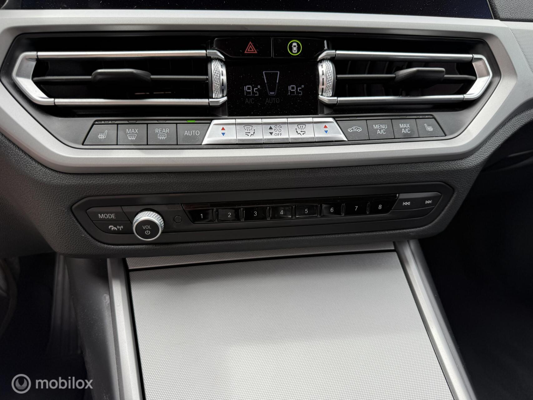 Foto van BMW 320i