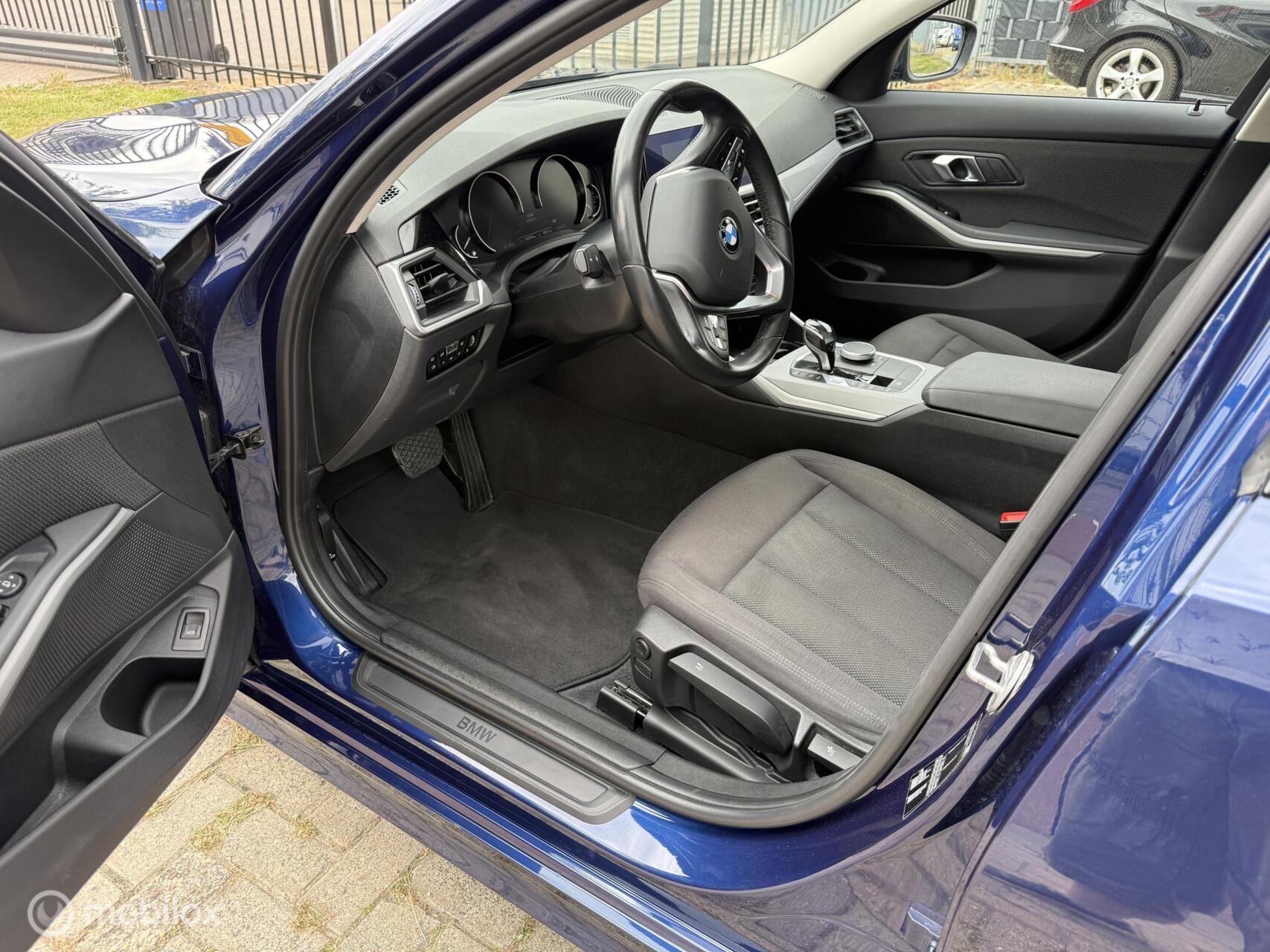 Foto van BMW 320i