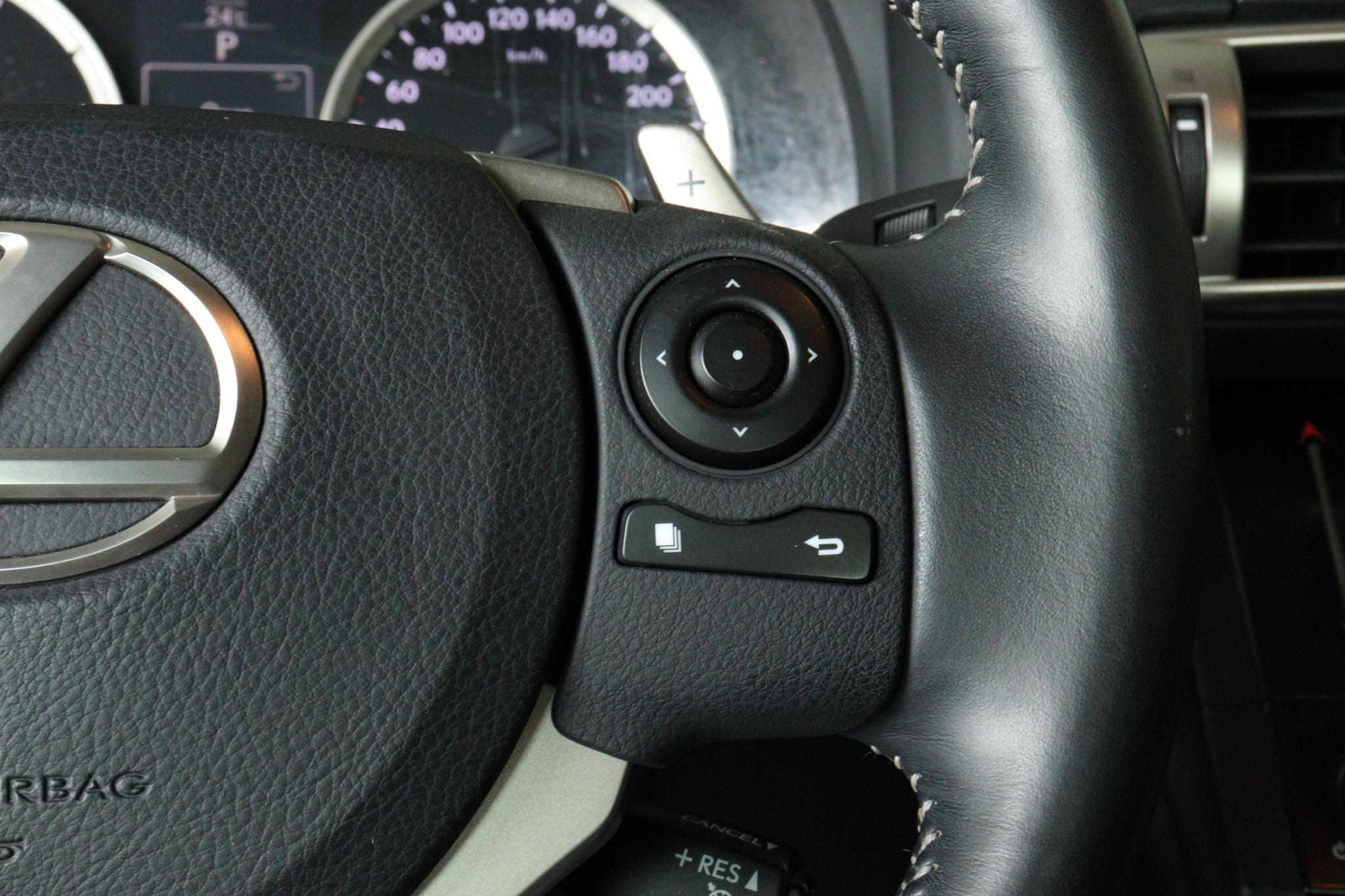 Foto van Lexus Lexus Is300h