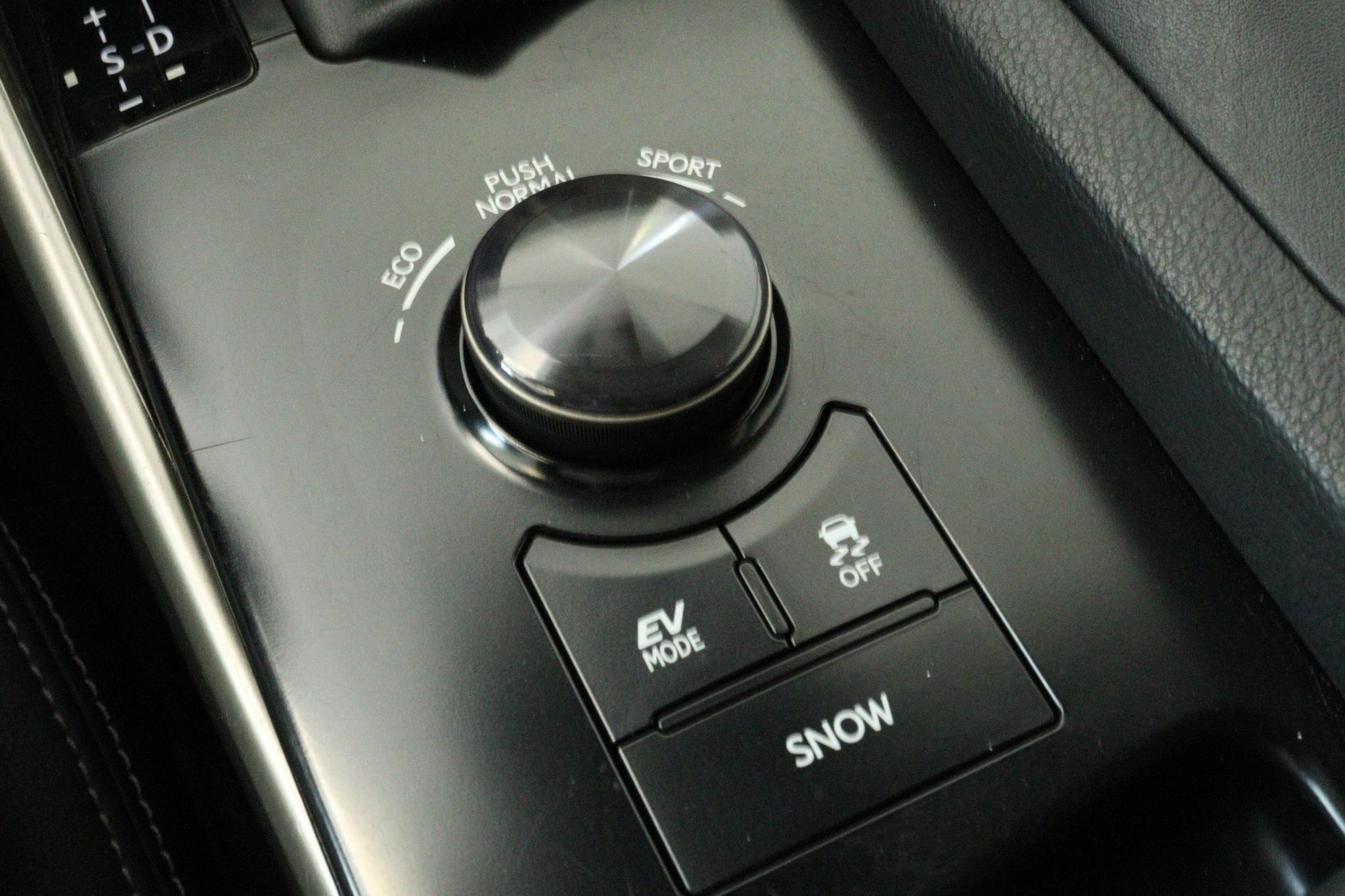 Foto van Lexus Lexus Is300h