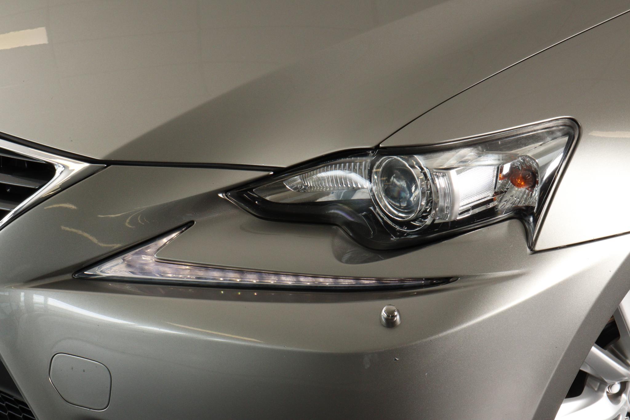 Foto van Lexus Lexus Is300h