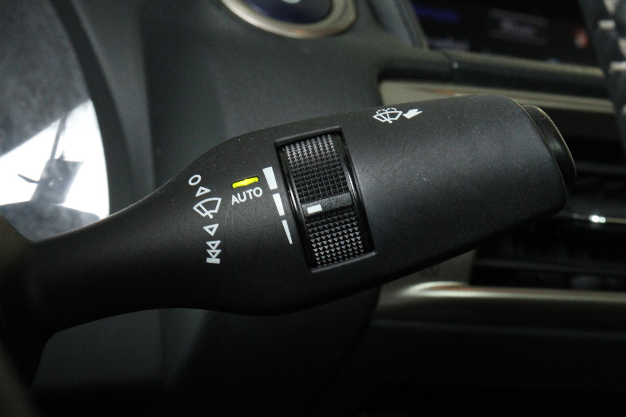 Foto van Lexus Lexus Is300h