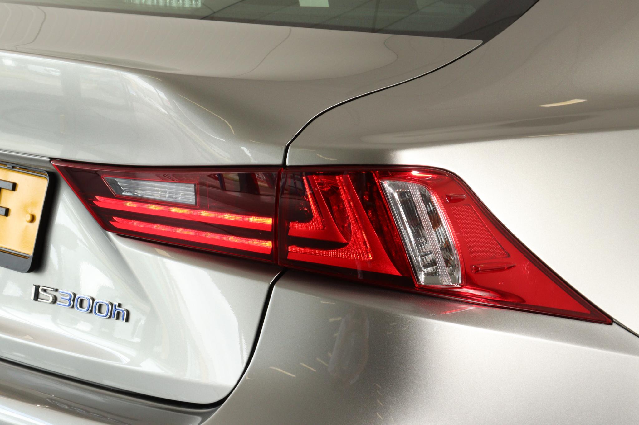 Foto van Lexus Lexus Is300h