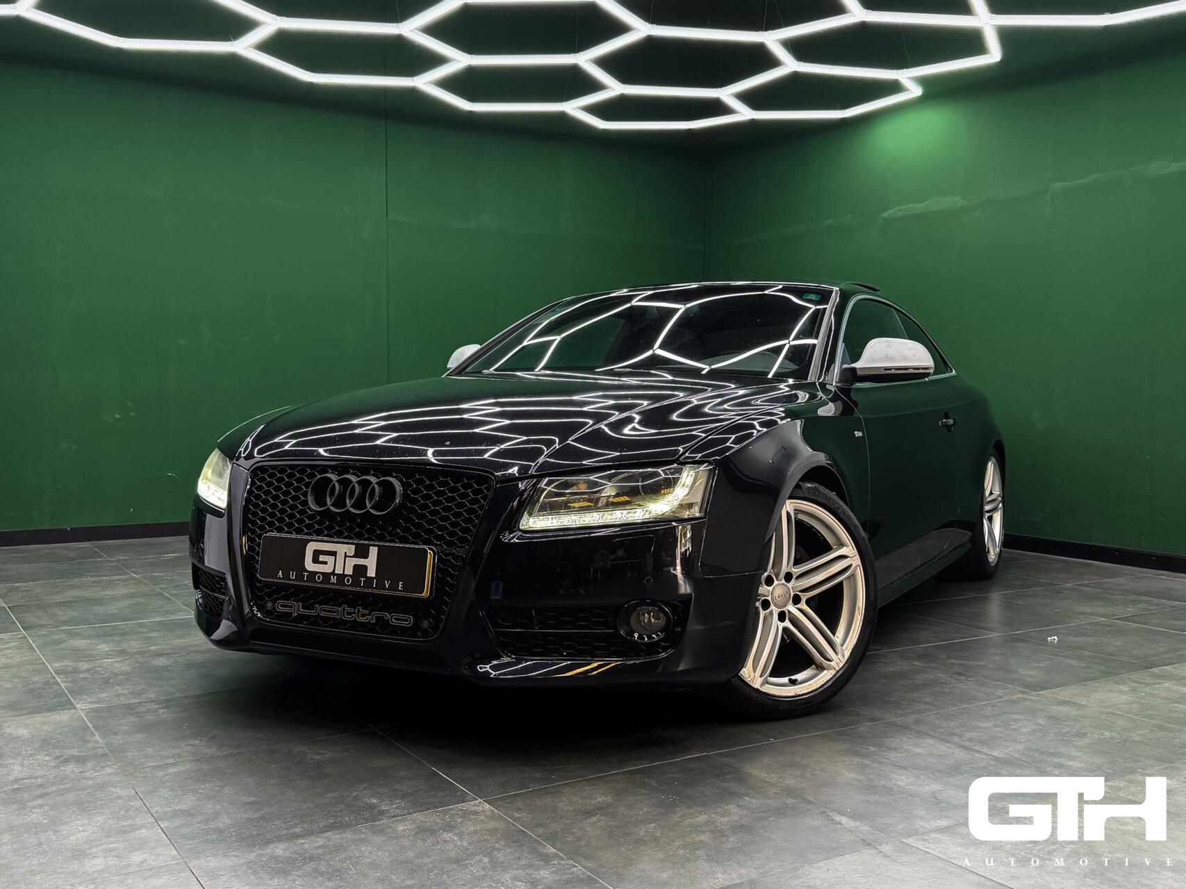 Audi Audi A5 2.0 TFSI Quattro S-Line Carplay | B&O | Pano 2009 - voorkant