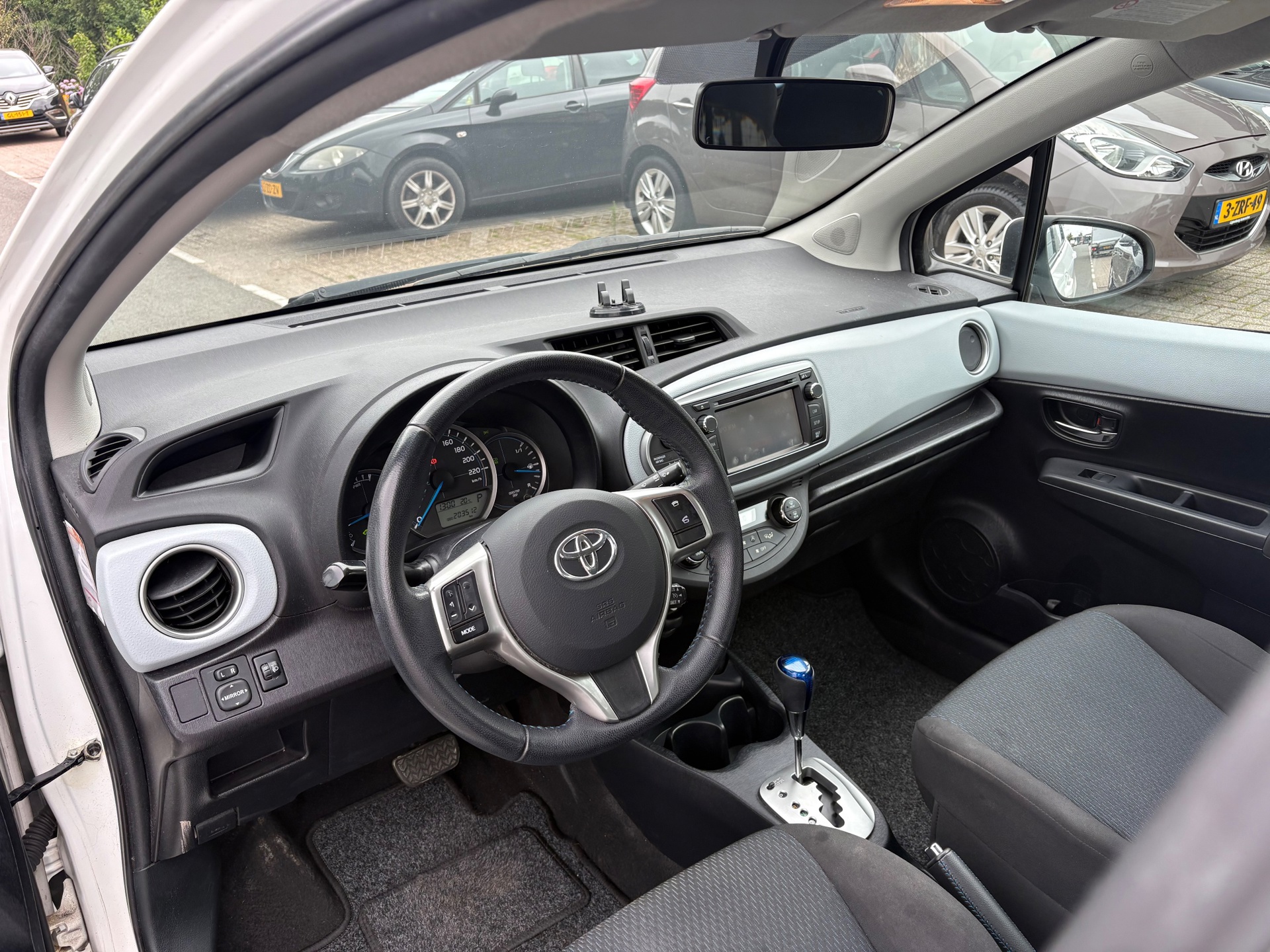 Foto van Toyota Toyota Yaris Hybrid