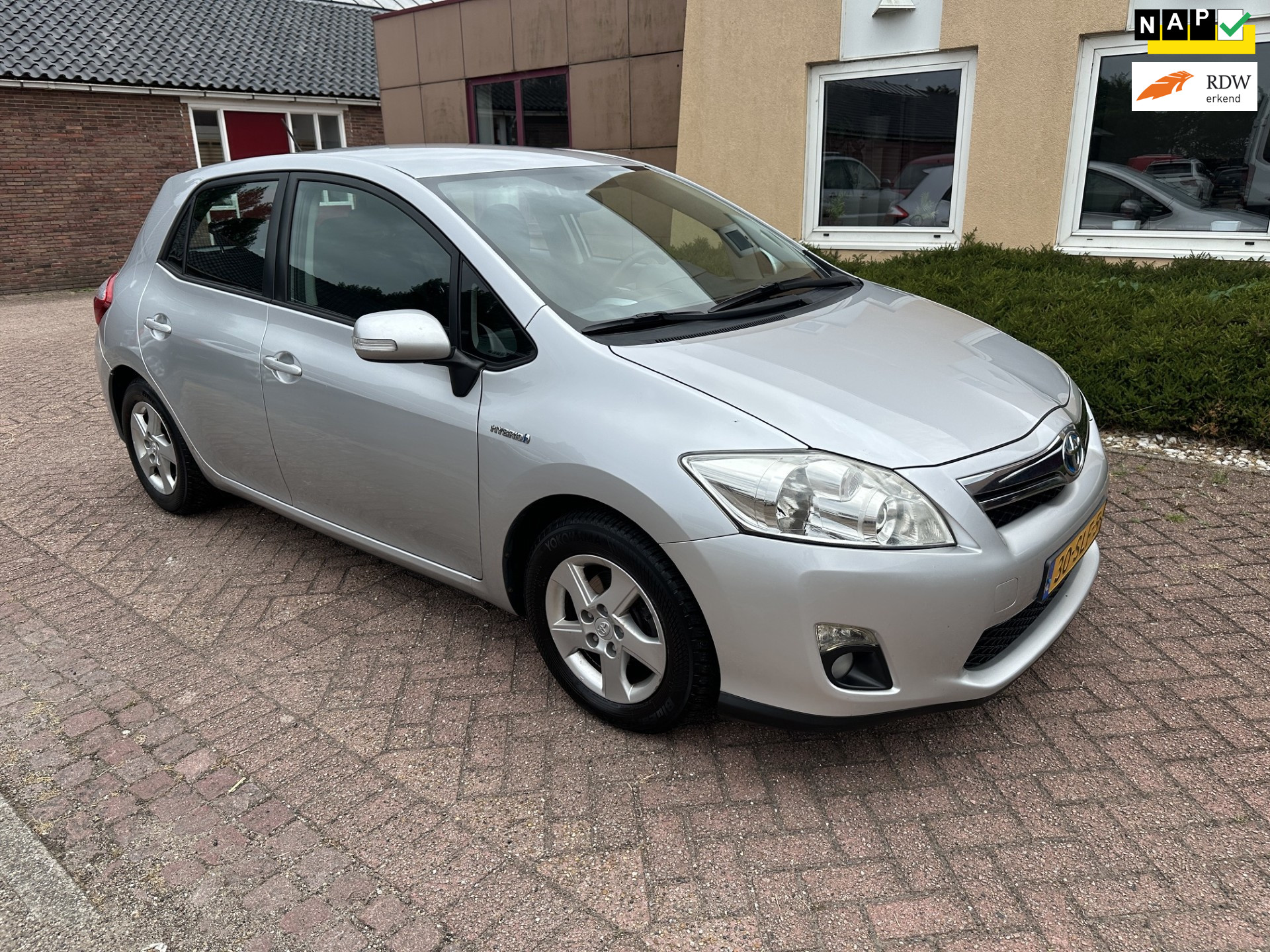 Toyota Toyota Auris 1.8 Full Hybrid AspirationNAVI KLIMA APK NAP 2011 - voorkant