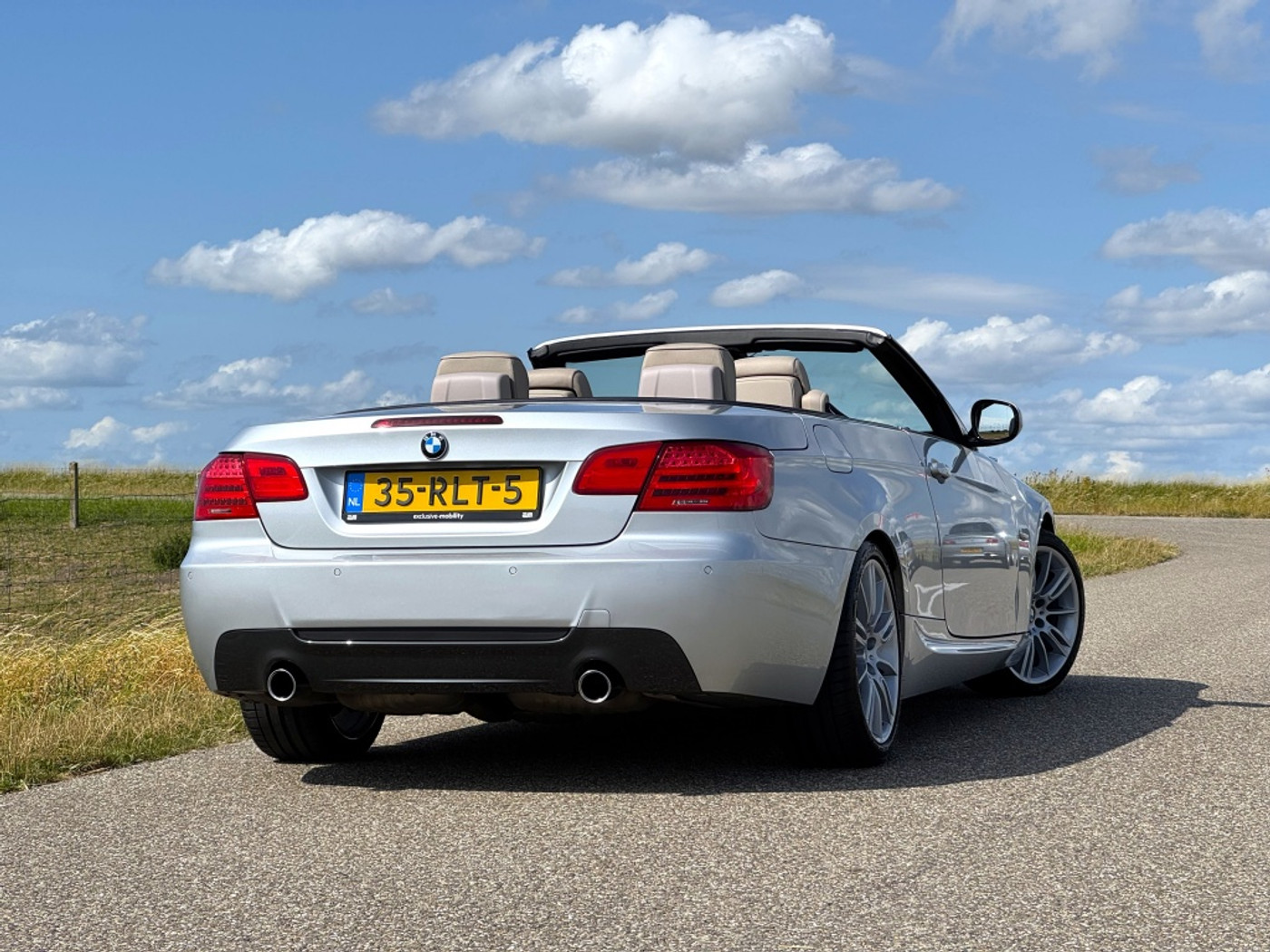 Foto van BMW 335i